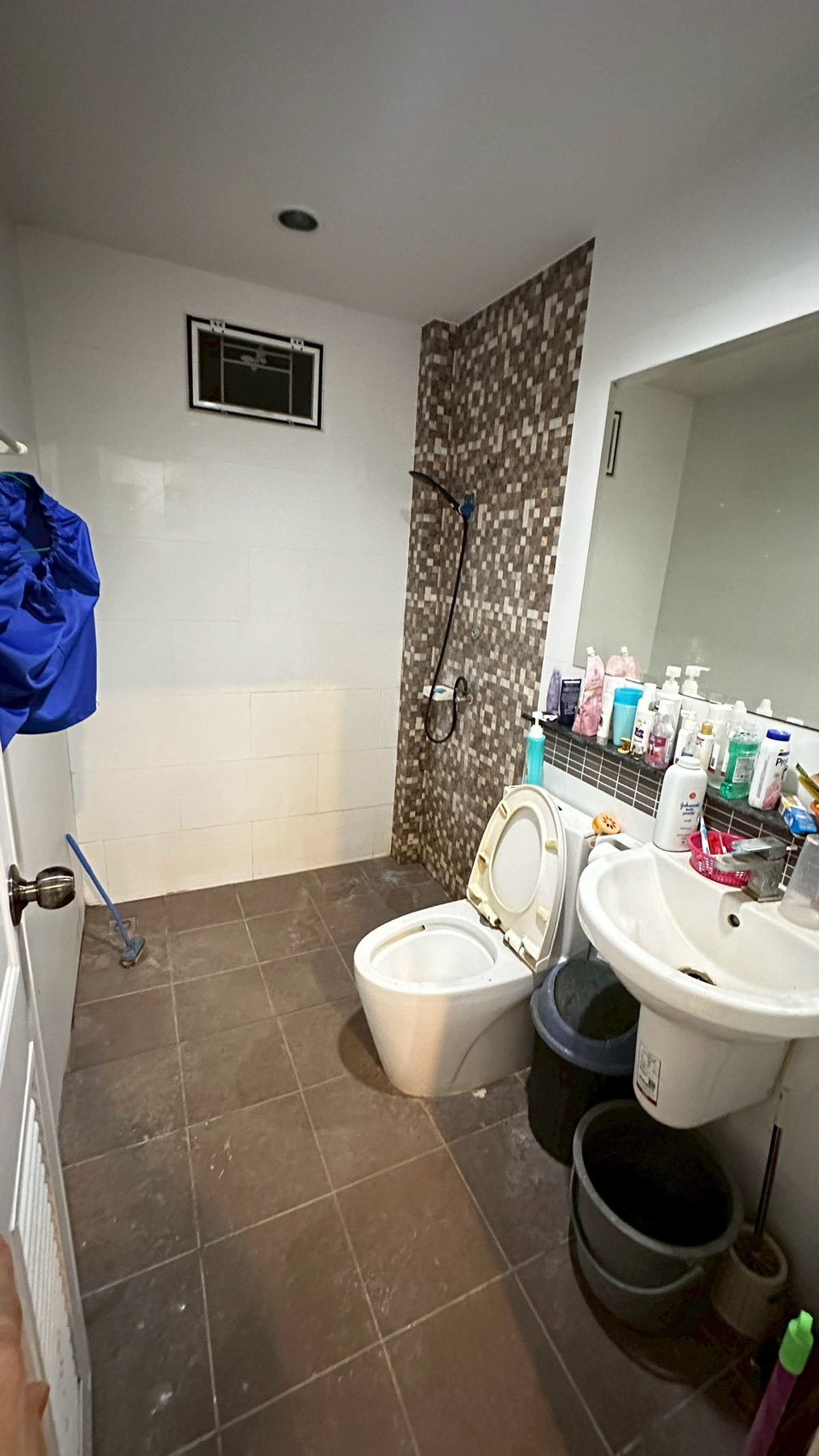 ขายบ้านพัทยา บางแสน ชลบุรี สัตหีบ : 94893 - ขายบ้านเดี่ยว ชั้นเดียว 58 ตรว. หมู่บ้านนาราวิล (Naraville) ทำเลดี ใกล้นิคมอมตะนคร พานทอง ชลบุรี