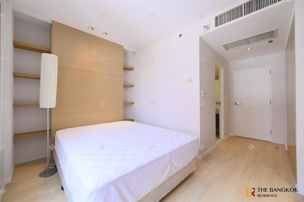 For RentCondoWitthayu, Chidlom, Langsuan, Ploenchit :   Langsuan Ville 💫 Expansive Residence Offering True Private Living 🌳 Near BTS Ratchadamri   