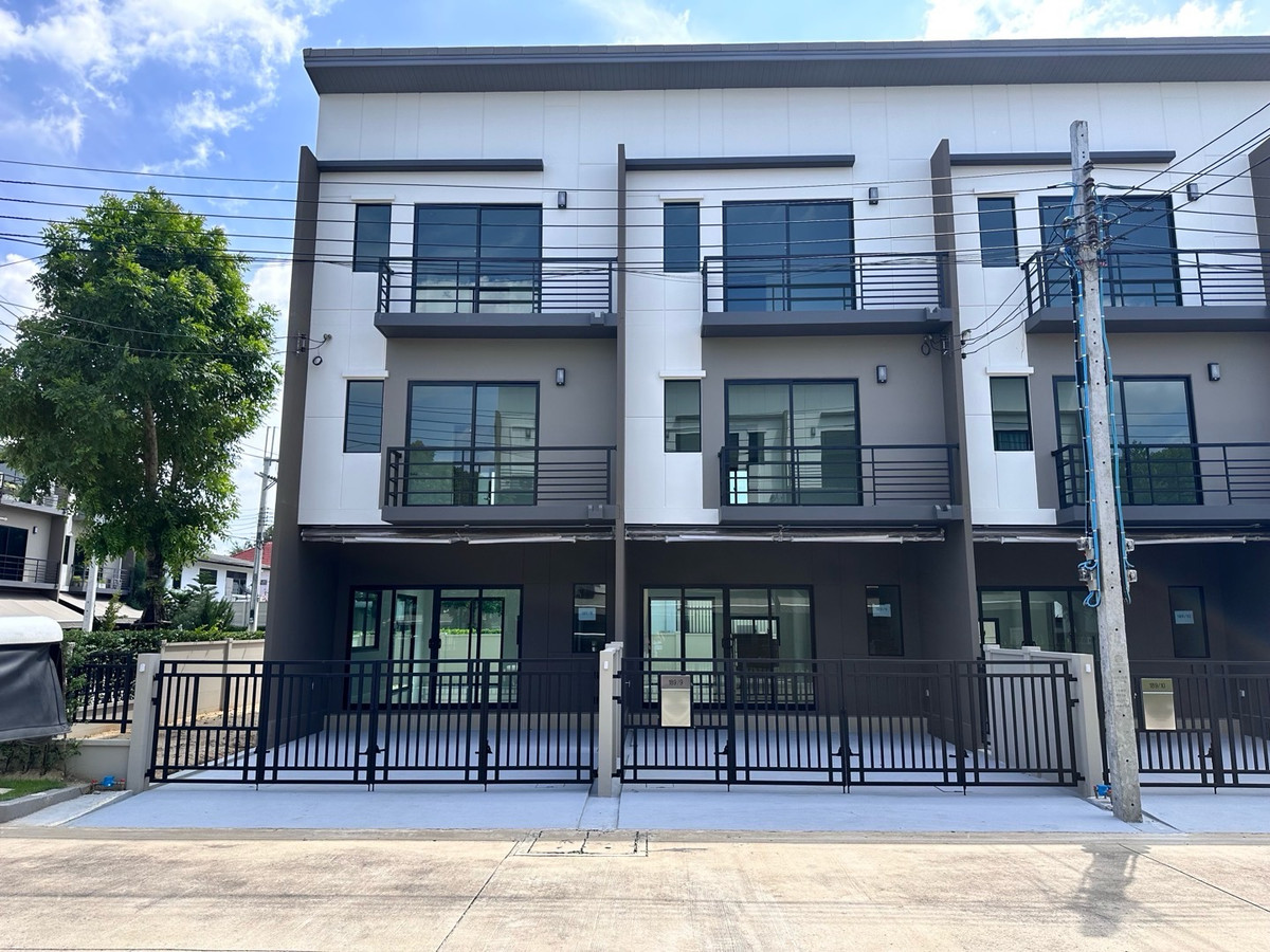 ขายทาวน์โฮมเกษตรศาสตร์ รัชโยธิน : 🌆 เริ่มต้นชีวิตในบ้านหลังแรก ที่ใช่สำหรับคนรุ่นใหม่ ราคาเริ่มต้นเพียง 5.29 ล้านบาท