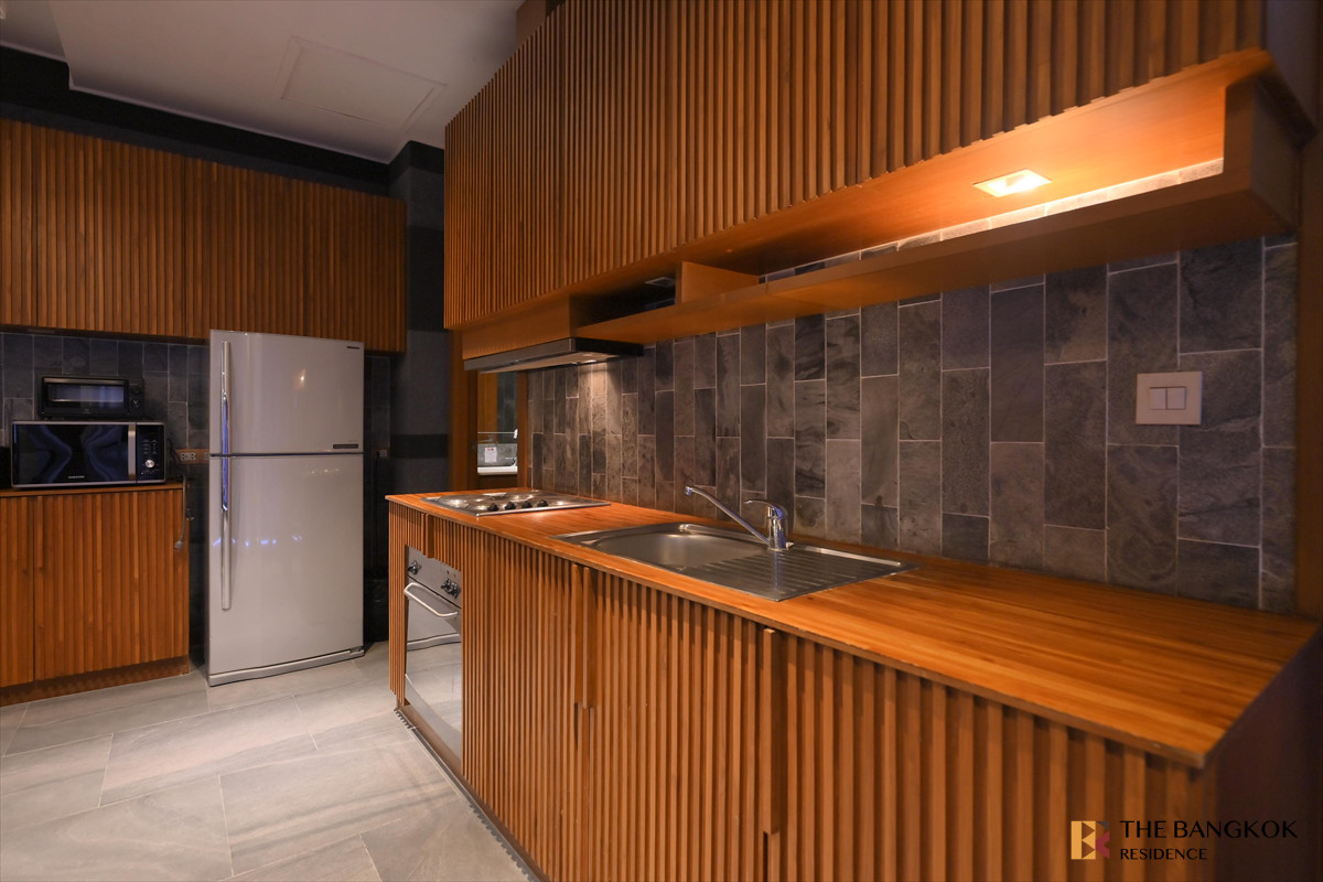 ให้เช่าวิทยุ ชิดลม หลังสวน : LUXX XL 💎 The One and Only Spacious Low-Rise Residence Near Lumphini Park 🏞️