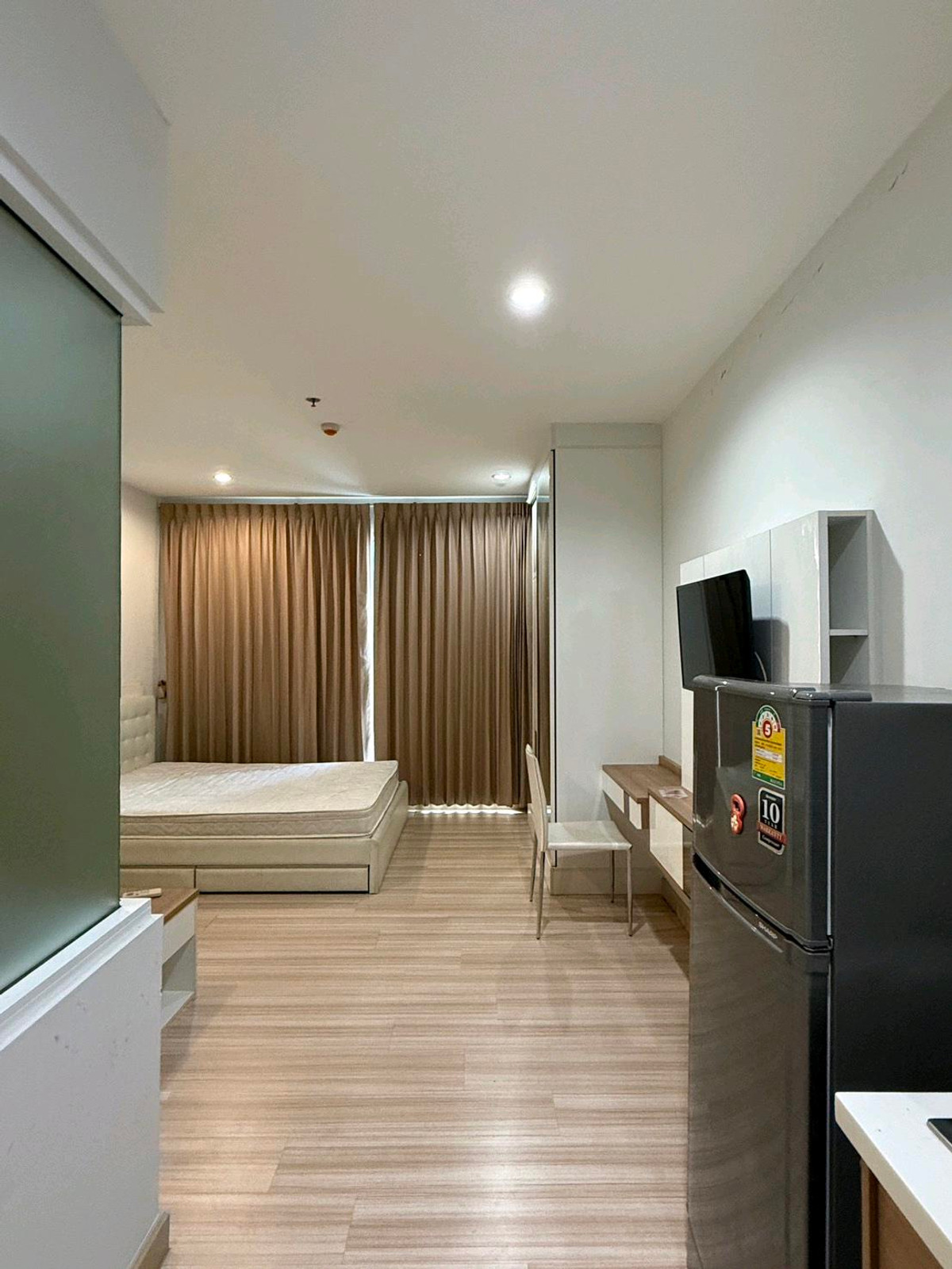 ให้เช่าคอนโดรัตนาธิเบศร์ สนามบินน้ำ พระนั่งเกล้า : ให้เช่า คอนโด The Hotel Serviced Condo ( เดอะโฮเทล เซอร์วิส คอนโด) ติดรถไฟฟ้าสายสีม่วง สถานีบางกระสอ 
