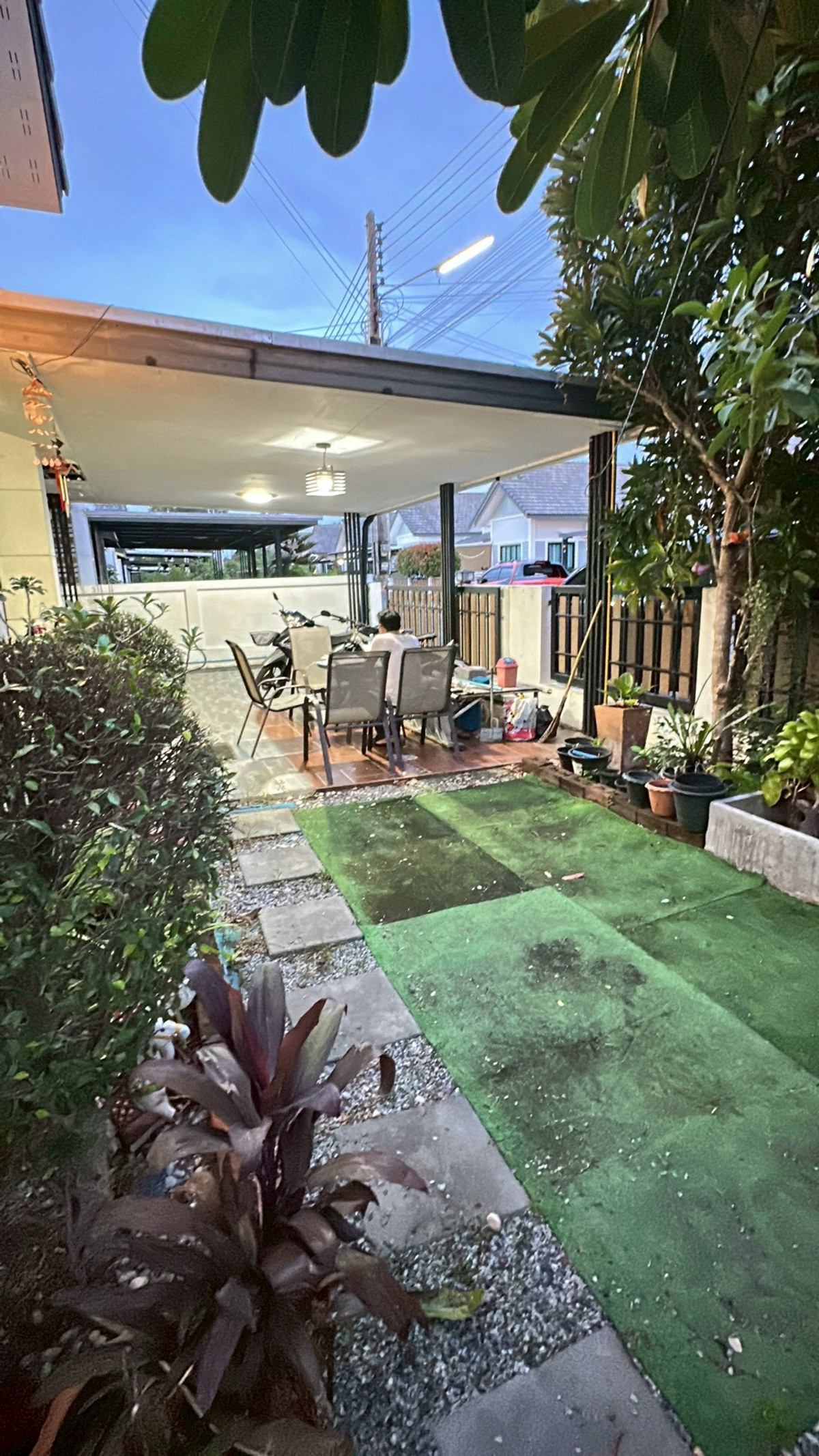 ขายบ้านพัทยา บางแสน ชลบุรี สัตหีบ : 94893 - ขายบ้านเดี่ยว ชั้นเดียว 58 ตรว. หมู่บ้านนาราวิล (Naraville) ทำเลดี ใกล้นิคมอมตะนคร พานทอง ชลบุรี