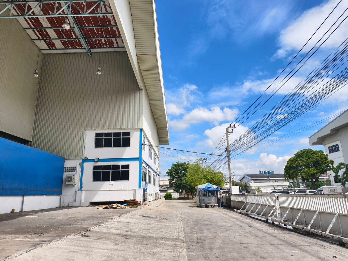 For RentFactoryBangna, Bearing, Lasalle : Factory/warehouse for rent “Purple area“ The best of the prime locations on Bangna-Trad Road, km. 23.