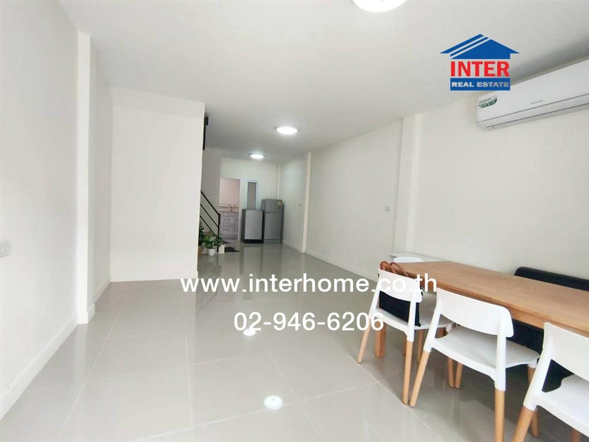 ทาวน์เฮ้าส์ 2 ชั้น 17 ตร.ว. หมู่บ้านวิลเลจแอทพาร์ค ราชพฤกษ์-กาญจนาภิเษก ซอยวัดท่าเกวียน ถนนราชพฤกษ์ ตำบลคลองพระอุดม ลาดหลุมแก้ว ปทุมธานี Loading...