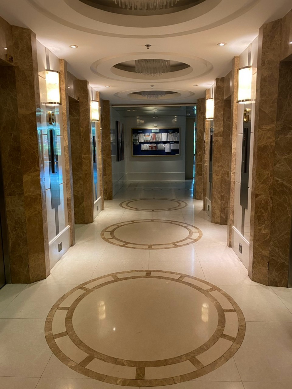 For SaleCondoWongwianyai, Charoennakor : Condo for sale Q House Condo Sathorn (Q House Condo Sathorn), size 48.23 square meters, next to BTS Krung Thonburi.