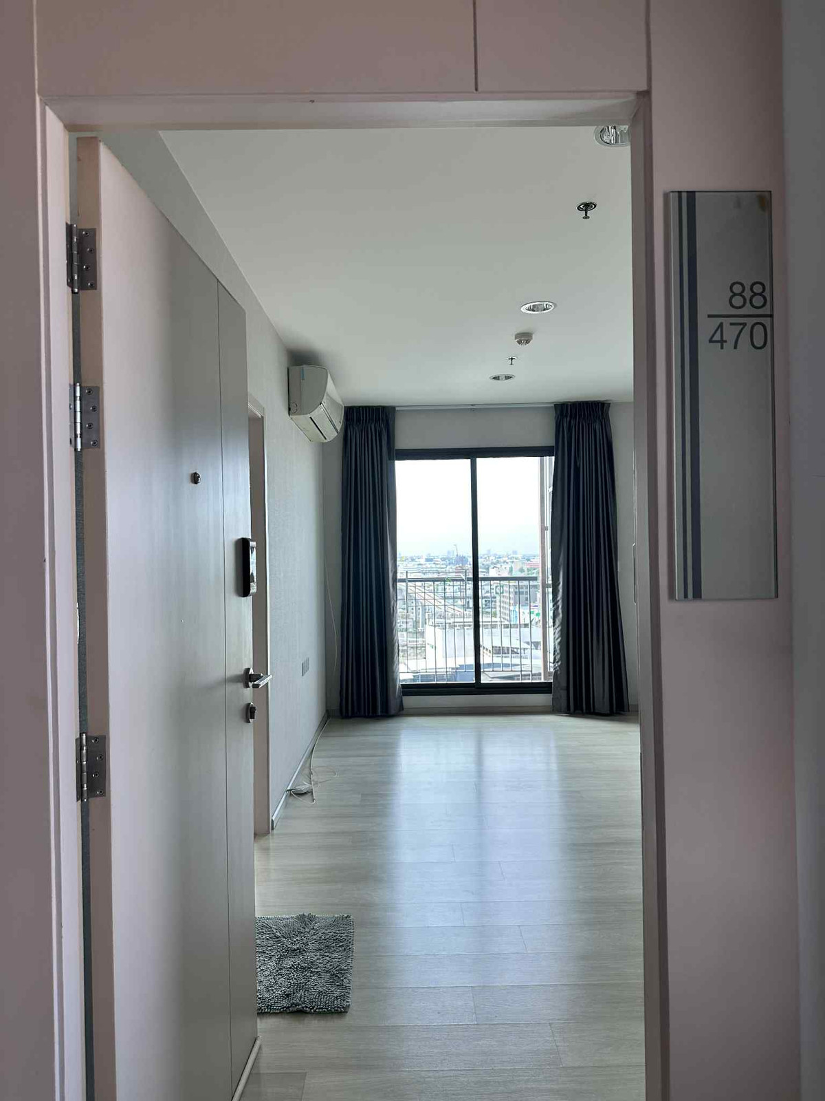 ขาย รหัส PP427 คอนโด Life ปิ่นเกล้า Loading...