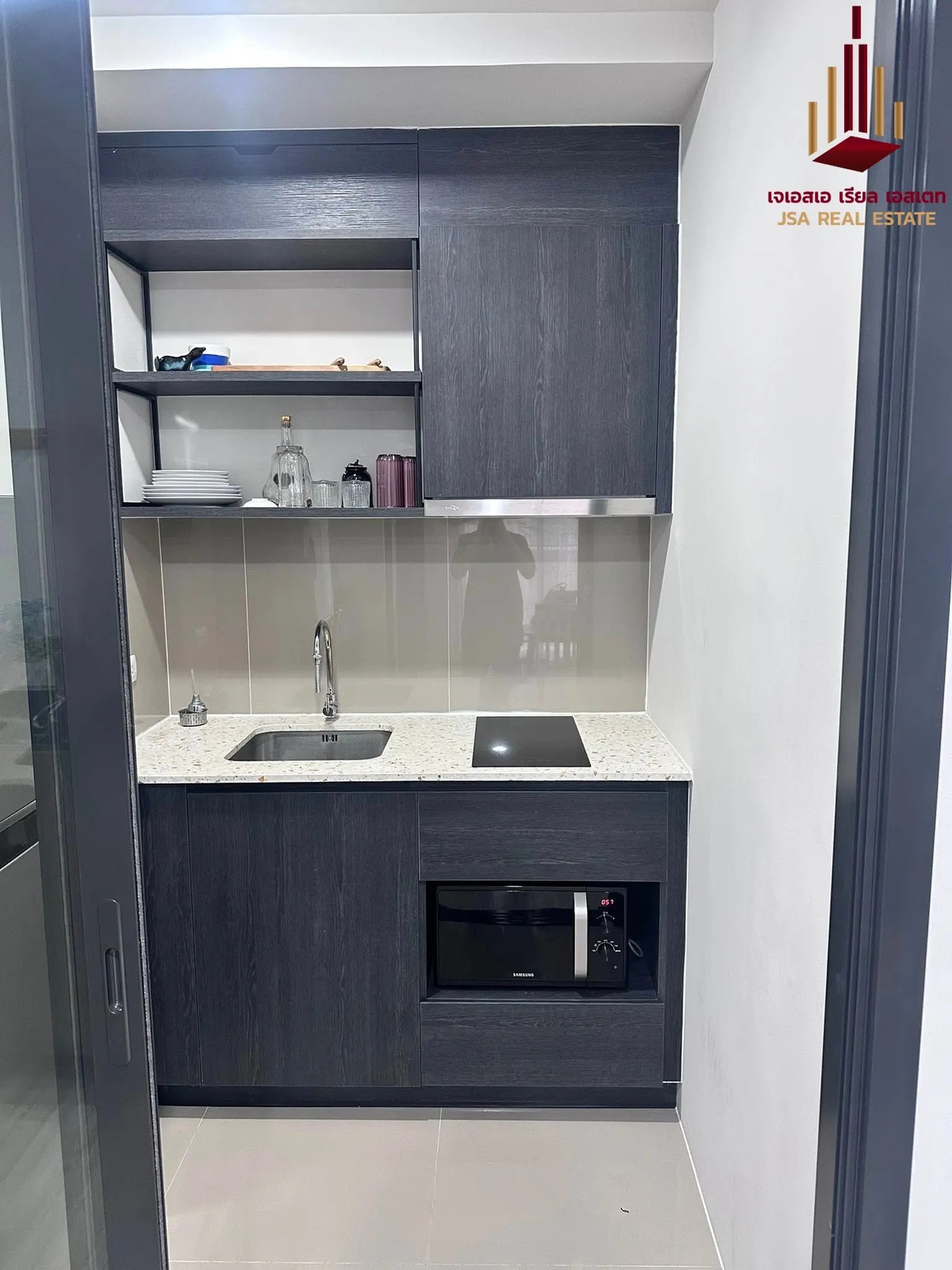 ขายคอนโดรัชดา ห้วยขวาง : ✨ For Sale: XT Huaikhwang Condo ✨ 💰 Only 8,900,000 THB