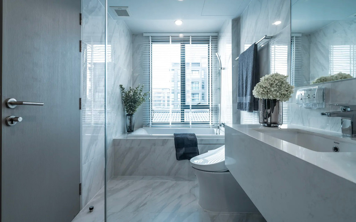 For SaleCondoSukhumvit, Asoke, Thonglor : Ideo Mobi Sukhumvit 40 – 3 large bedrooms, near BTS Ekkamai, lowest price in the project! FIFA 087-808-3690