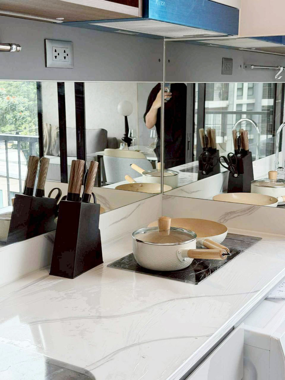 คอนโดให้เช่า เดือนละ 20,000 บาท ใกล้บิ๊กซีดอนจั่นเพียง 5 นาที No.7C032 Loading...