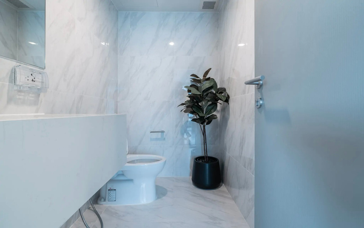 For SaleCondoSukhumvit, Asoke, Thonglor : Ideo Mobi Sukhumvit 40 – 3 large bedrooms, near BTS Ekkamai, lowest price in the project! FIFA 087-808-3690