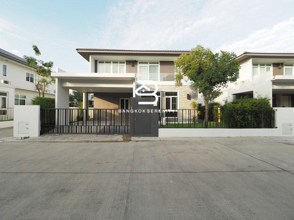 ให้เช่าบ้านบางนา แบริ่ง ลาซาล : Mantana 2 Bangna Km.7 for rent