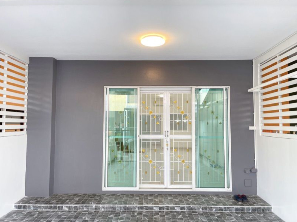 ขายราคาดีที่สุดซิตี้เซนส์ ประชาชื่น ใกล้เดอะมอล์งามวงศ์วาน รีโนเวทใหม่ทั้งหลัง พร้อมอยู่ทันที 064-974-2441 Loading...