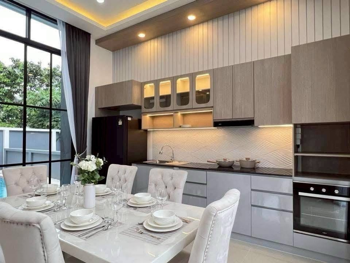 ให้เช่าพัทยา บางแสน ชลบุรี สัตหีบ : ให้เช่าด่วนบ้านพูลวิลล่า โครงการ อยู่ดี 2 พัทยา ขนาด 60 ตร.ว. พื้นที่ 240 ตร.ม. 3 ห้องนอน 4 ห้องน้ำ จดบริษัทได้ ราคาพิเศษ 80,000 บาท