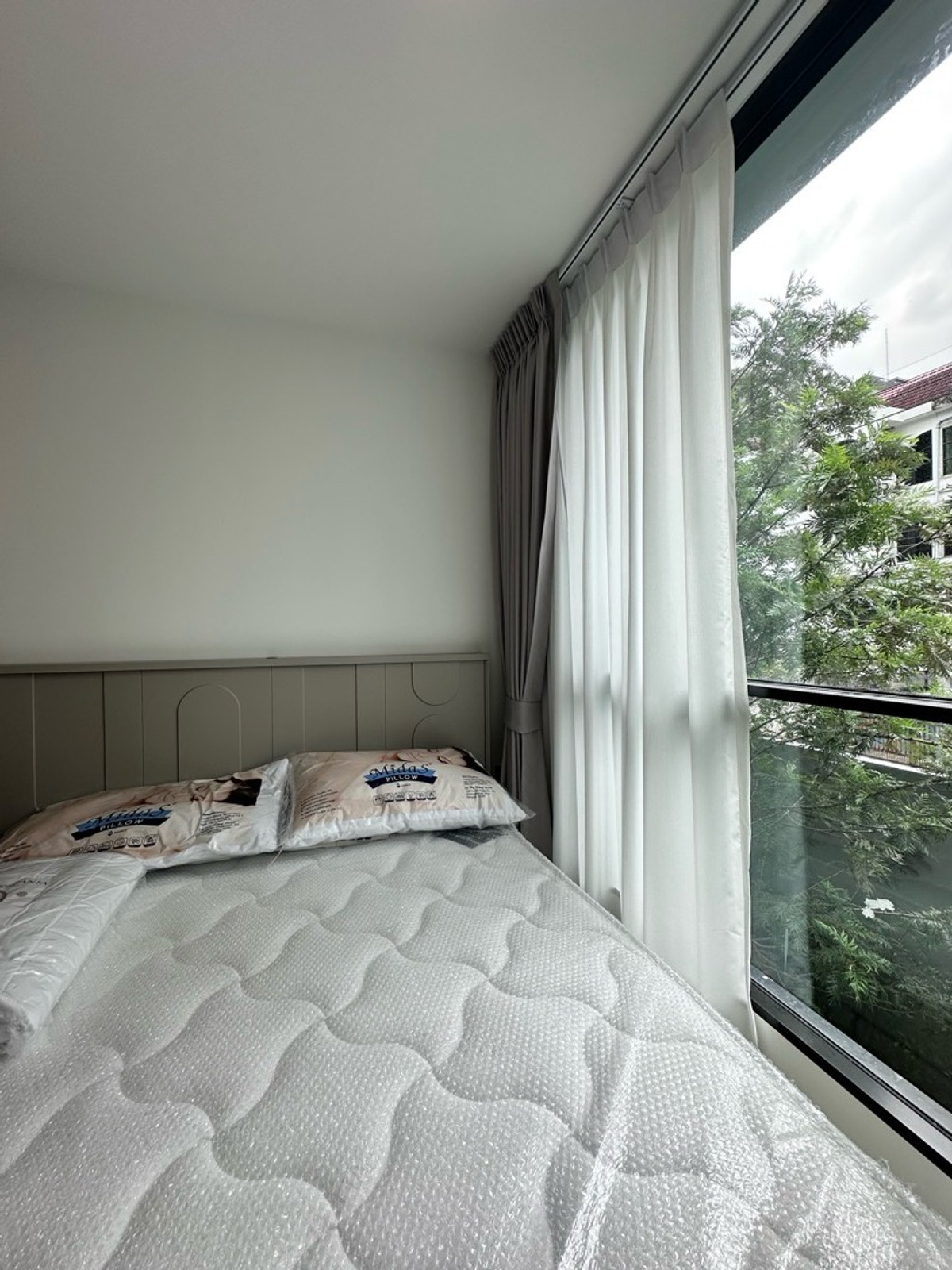 ให้เช่าคอนโดรัชดา ห้วยขวาง : 1 ห้องนอน พื้นที่ 27 ตรม | Maroon Ratchada32 | 082-4499822