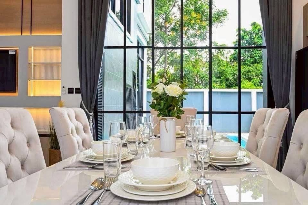 ให้เช่าพัทยา บางแสน ชลบุรี สัตหีบ : ให้เช่าด่วนบ้านพูลวิลล่า โครงการ อยู่ดี 2 พัทยา ขนาด 60 ตร.ว. พื้นที่ 240 ตร.ม. 3 ห้องนอน 4 ห้องน้ำ จดบริษัทได้ ราคาพิเศษ 80,000 บาท