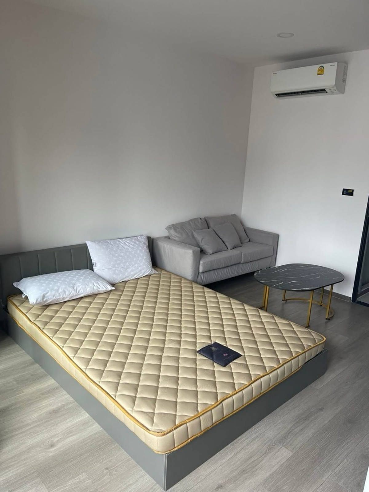 ให้เช่าคอนโดรัชดา ห้วยขวาง : ให้เช่าคอนโด🔥Soho bangkok ratchada 🔥ชั้น 7🔥26 ตรม🔥studio🔥พร้อมอยู่🔥R3110-1