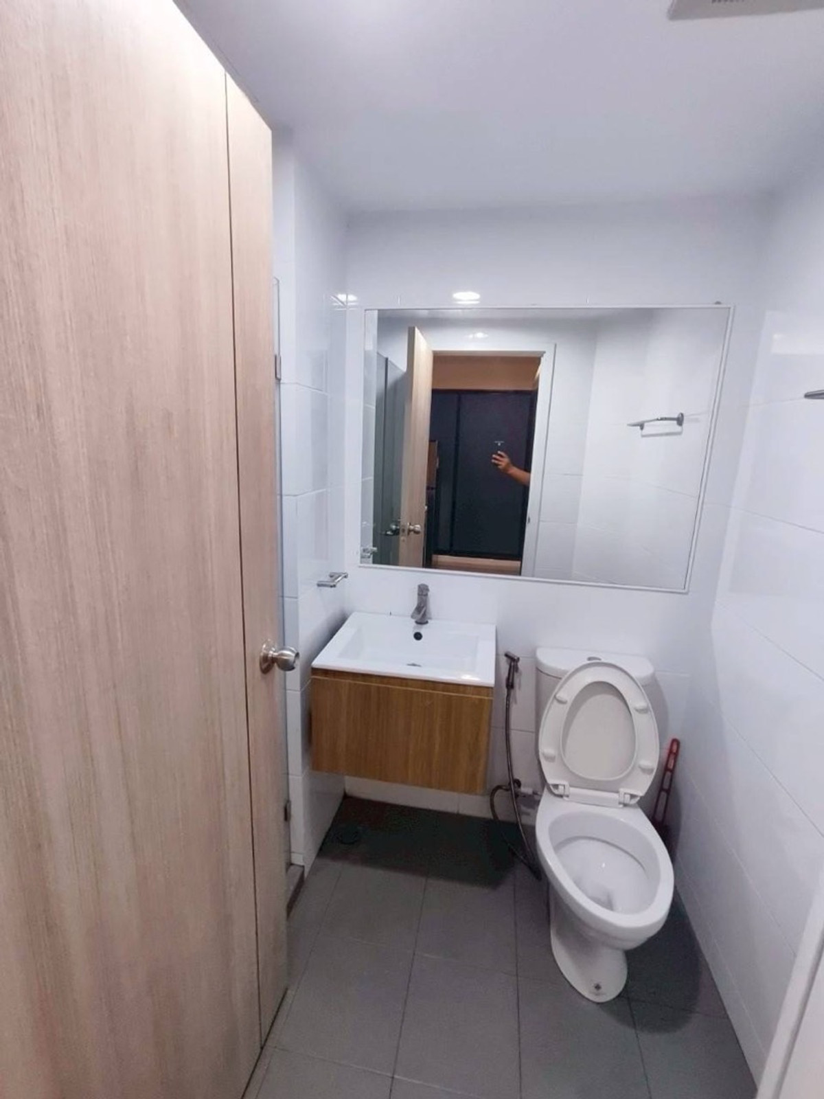 For SaleCondoBangna, Bearing, Lasalle : For sale with tenant, The Excel Groove Lasalle Condo, best price right now. Complete electrical appliances and furniture Good location near BTS and main road. And also close to many important places. Complete central area, price 1,500,000 baht