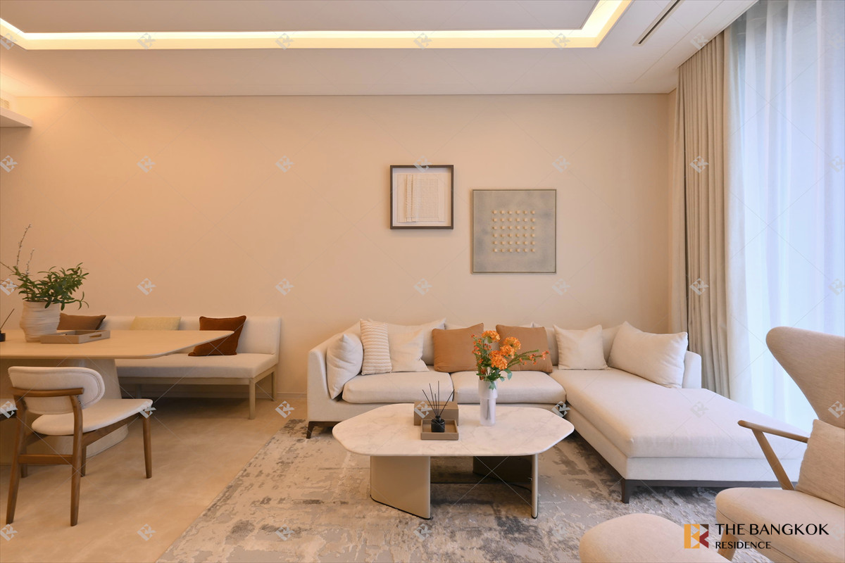 ให้เช่าคอนโดวิทยุ ชิดลม หลังสวน :   The Residence@Sindhorn Kempinski ✨ Luxury Unit 💎 Near BTS Ratchadamri  