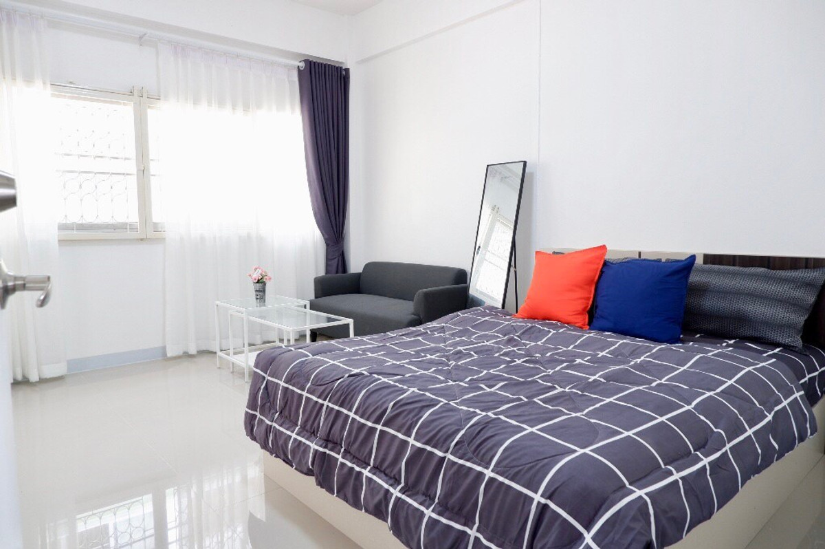 For RentCondoLadprao101, Happy Land, The Mall Bang Kapi : Special price for rent, Condo LPN Lumpini Center Happyland The Mall Bangkapi, newly renovated room, fully furnished. Private garden view, comfortable, home electricity costs