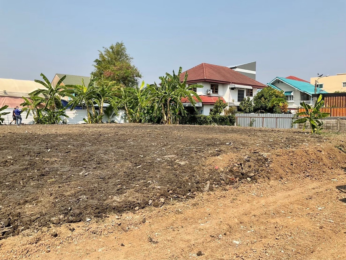 ขายที่ดินพุทธมณฑลสาย1ซอยอินทราวาส3 Loading...