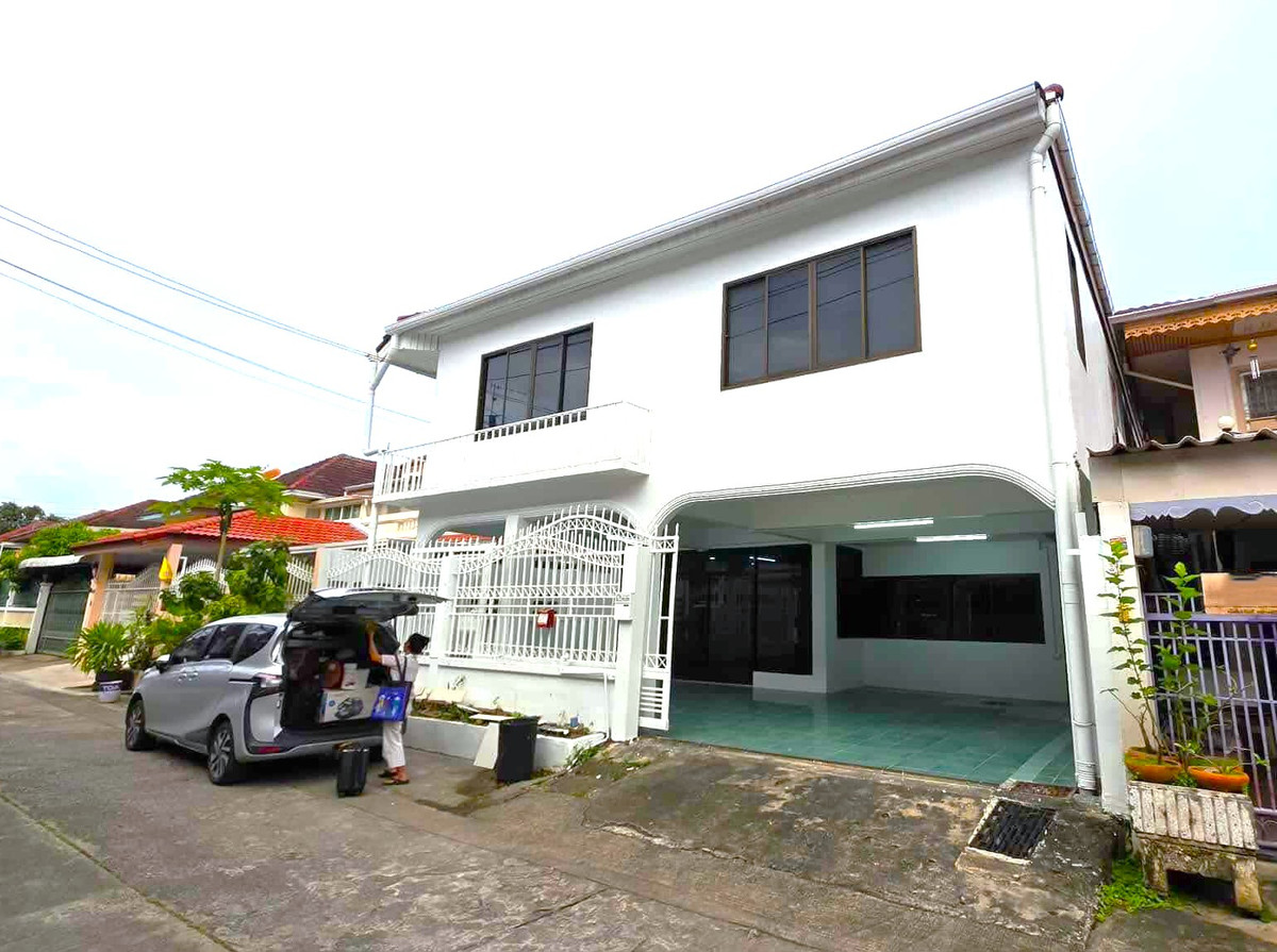 ให้เช่าบ้านโชคชัย4 ลาดพร้าว71 : H0772♛ให้เช่า บ้านเดี่ยว 5 ห้องนอน⚝ลาดพร้าววังหิน♜MRTลาดพร้าว71∞099-5919653,065-9423251▚Line@sureresidence