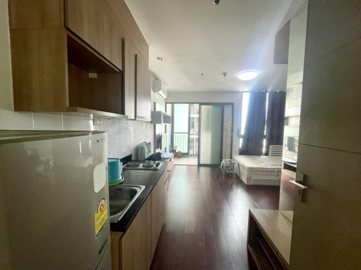 ให้เช่า คอนโด ไอดีโอ สาทร-ตากสิน ติด BTS กรุงธน Loading...