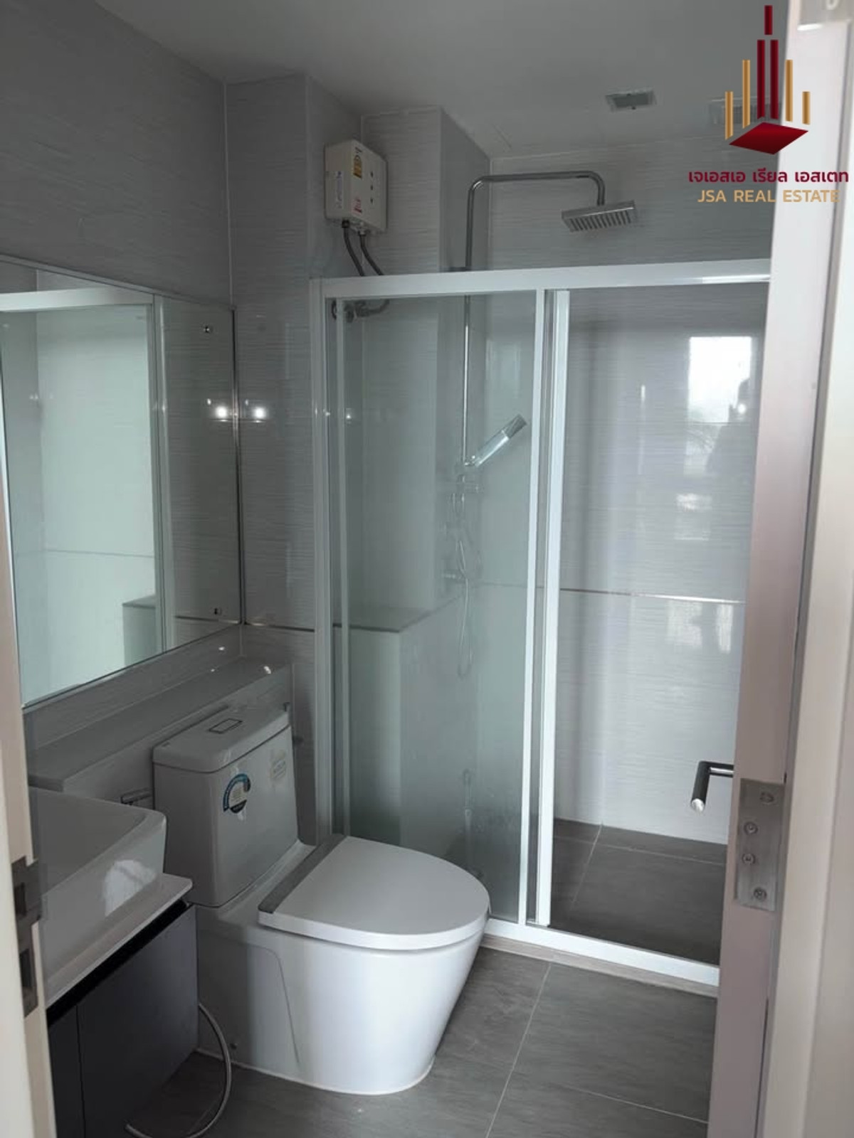 For RentCondoSamut Prakan,Samrong : ✨ For Rent : The Metropolis Samrong Interchange Condo ✨ 💰 Only 13,000 thb/month