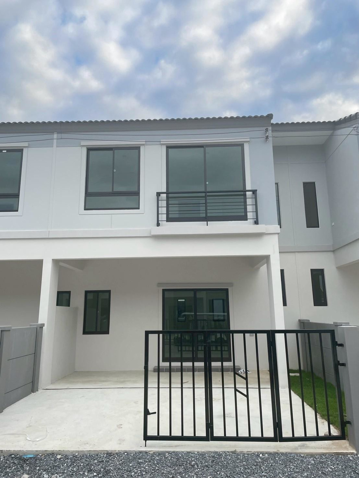 ให้เช่าทาวน์โฮมสมุทรปราการ สำโรง : 🏡 บ้านว่างให้เช่า – The Plant สุขุมวิท บางปู  บ้านสวยพร้อมอยู่