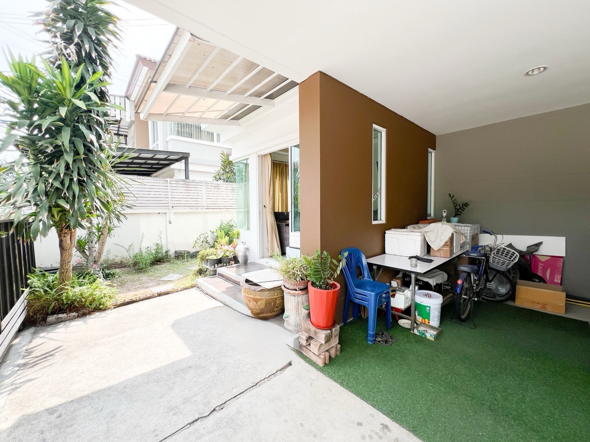 Urgent sale! 2-story semi-detached house, detached house style🌿 In front of the house, dont hit anyone. Shady garden view, Bang Kruai - Sai Noi location, good location, convenient travel, can enter and exit in many routes🚆 Near the Purple Line Khlong Bang Loading...