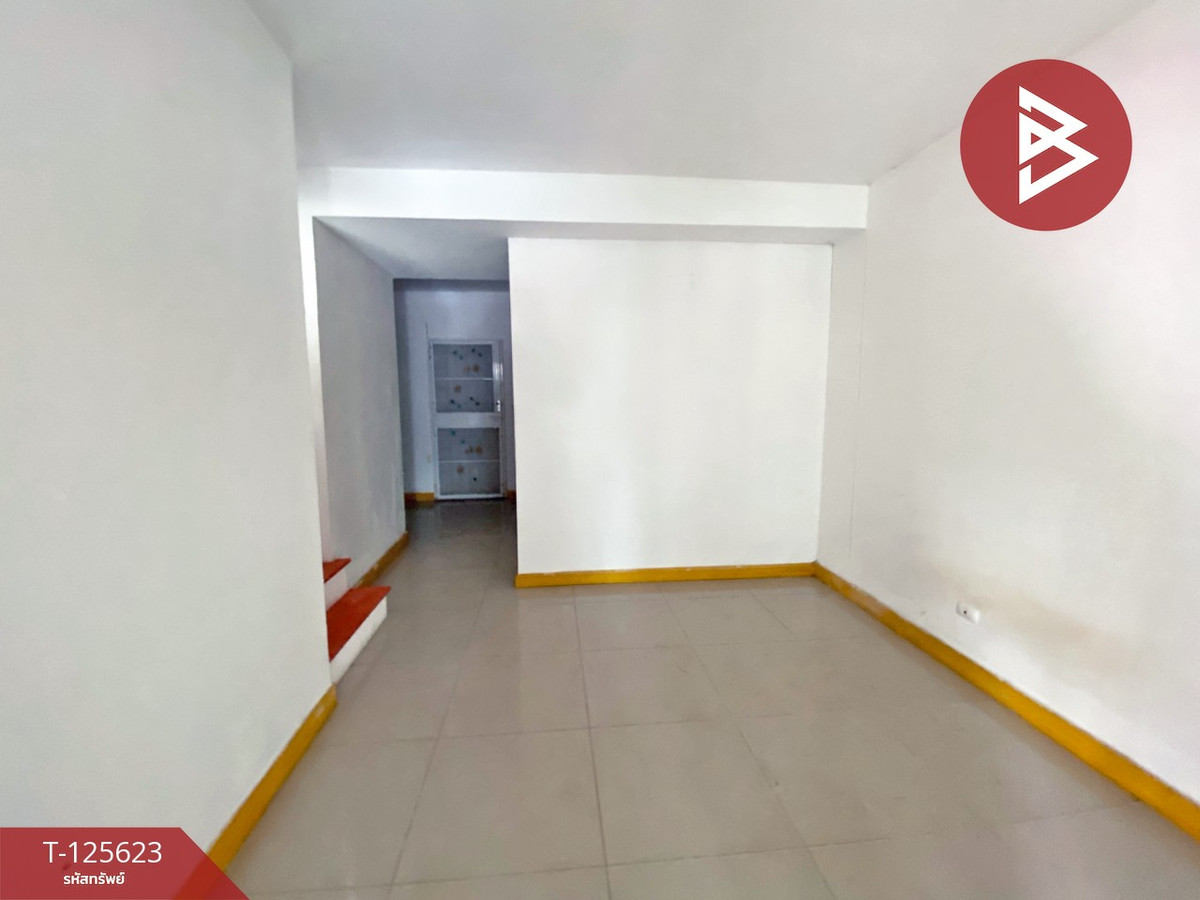 ขายทาวน์เฮ้าส์ หมู่บ้านพฤกษาวิลล์ 56 พุทธมณฑลสาย 5 นครปฐม Loading...