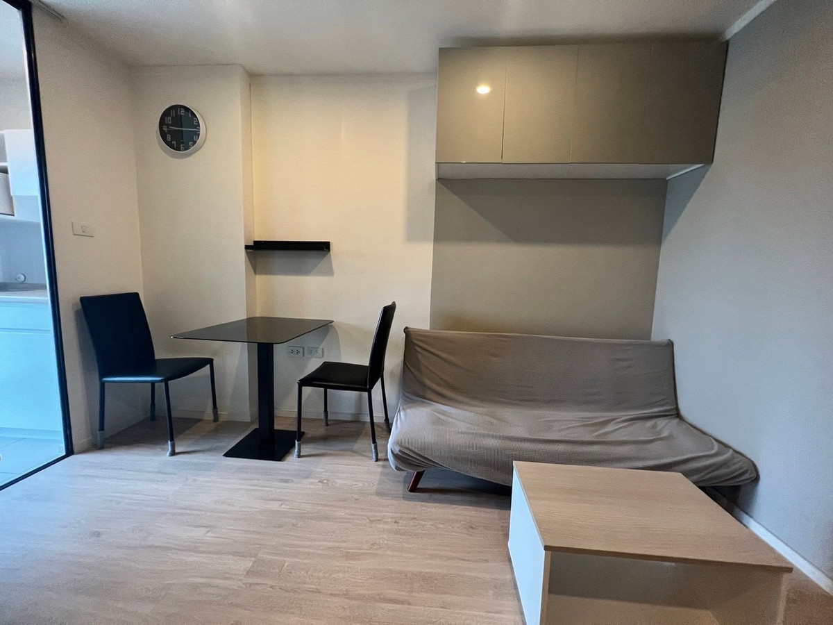 ขายคอนโดลาดกระบัง สุวรรณภูมิ : ขาย ห้องวิวสระ เฟอร์ครบ Icondo สุขุมวิท 77