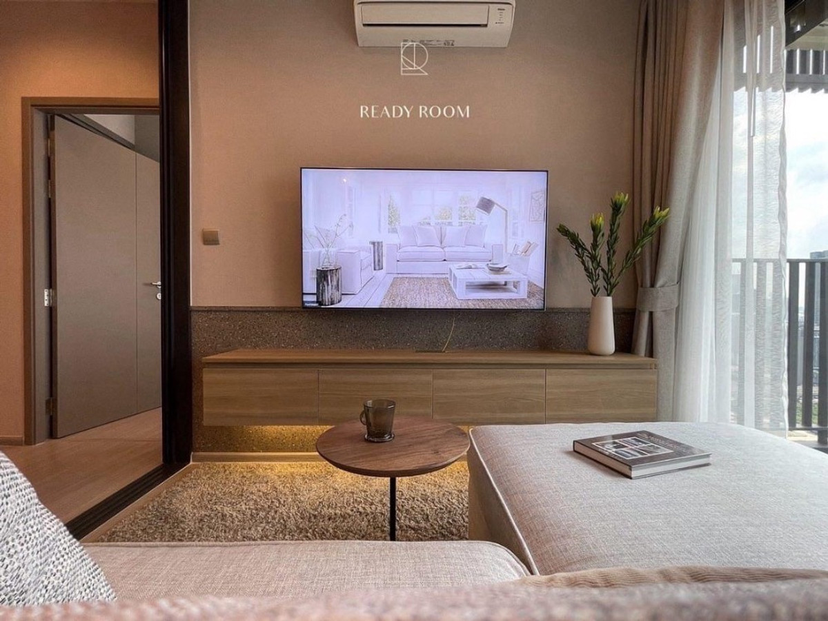 ให้เช่าคอนโดพระราม 9 เพชรบุรีตัดใหม่ RCA : #ให้เช่าคอนโด ไลฟ์ อโศก ไฮป์ เฟอร์นิเจอร์ เครื่องใช้ใช้ไฟฟ้าครบ พร้อมเข้าอยู่ทันที!!!