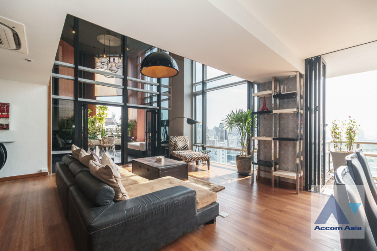 ðžAccomAð―  Huge Terrace, Pet friendly Condo with a large balcony and city view at All Seasons Mansion Loading...