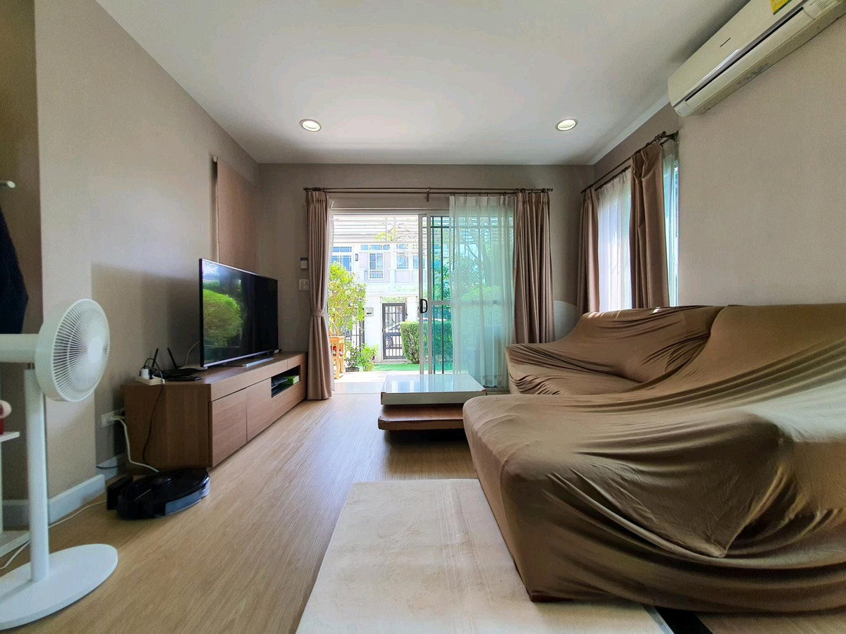 2-story detached house for sale, Nantawan Village, Chaengwattana, Ratchaphruek. Loading...