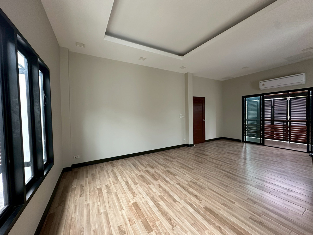 For SaleHousePhutthamonthon, Salaya : 3-storey detached house for sale, 2 waterfront houses, Krisada Nakhon Village 49, Bangkok