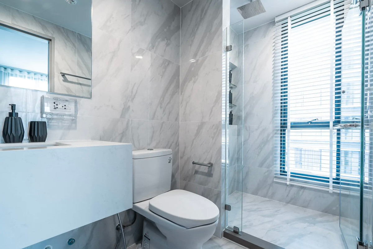 For SaleCondoSukhumvit, Asoke, Thonglor : Ideo Mobi Sukhumvit 40 – 3 large bedrooms, near BTS Ekkamai, lowest price in the project! FIFA 087-808-3690