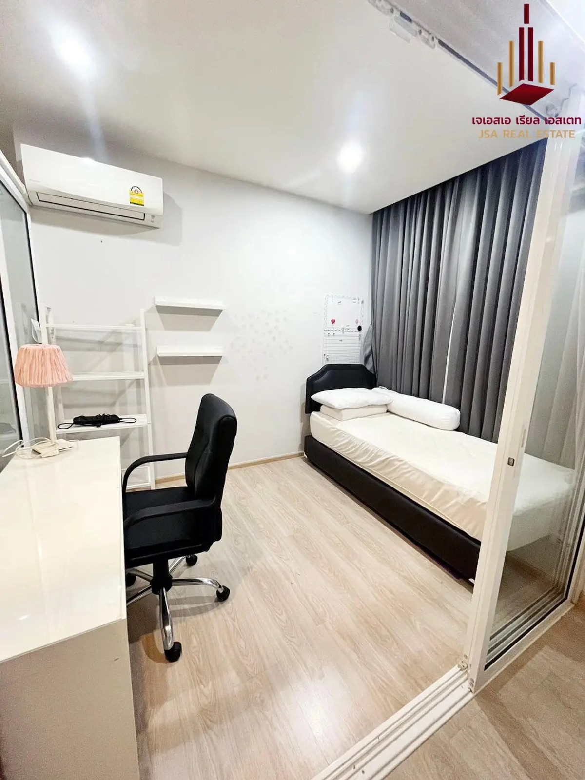 For RentCondoRatchadapisek, Huaikwang, Suttisan : ✨ For Rent: Noble Revolve Ratchada Condo ✨ 💰 Only 30,000 THB/month