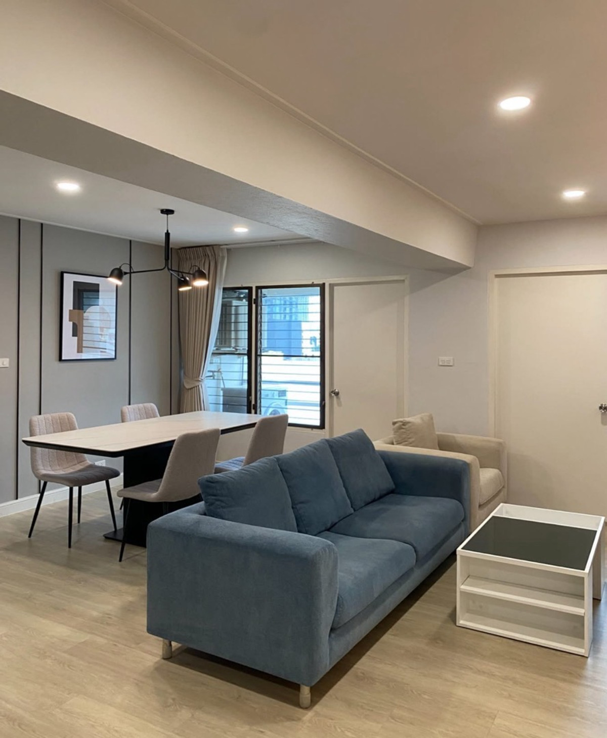 Thonglor Tower 3 bedrooms 52k Loading...