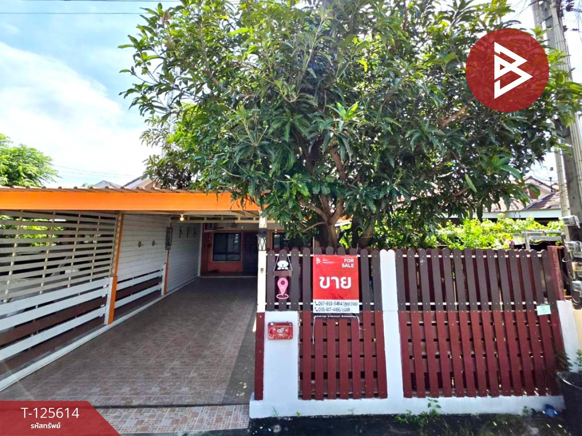 For SaleHousePattaya, Bangsaen, Chonburi : Semi-detached house for sale, Mantra Village, Napa (Mantra Chonburi), Chonburi.