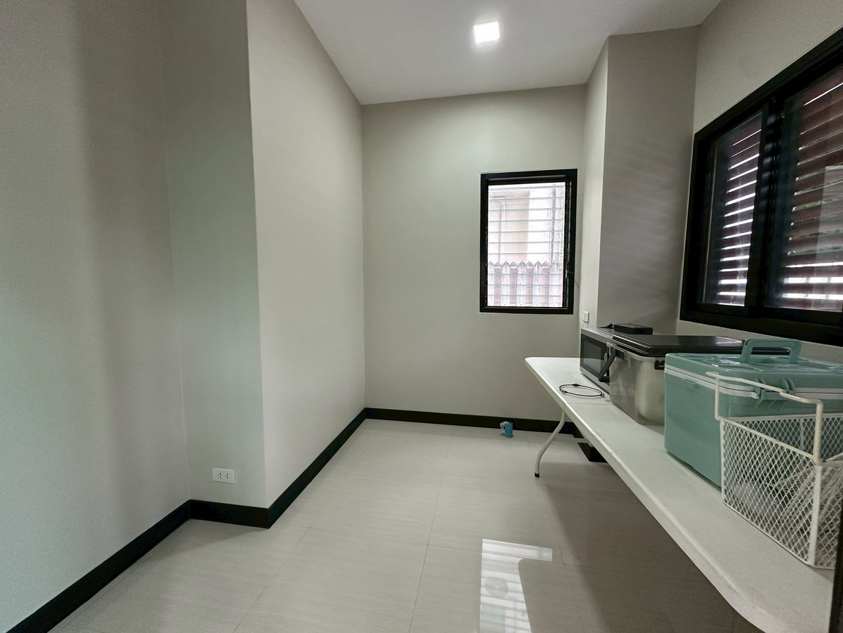 For SaleHousePhutthamonthon, Salaya : 3-storey detached house for sale, 2 waterfront houses, Krisada Nakhon Village 49, Bangkok