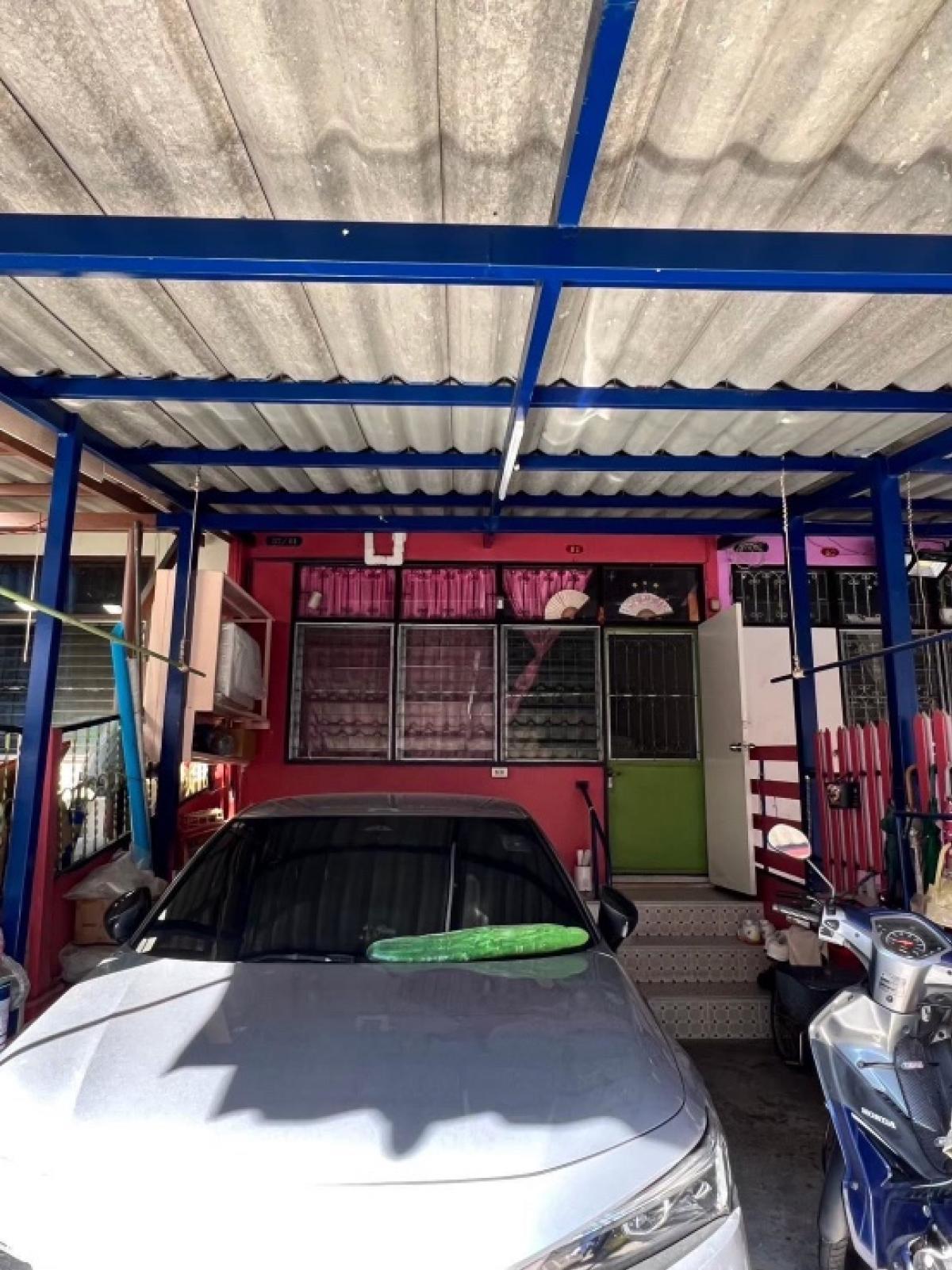 ขายด่วน บ้าน 3 ชั้น ใน ซอย อ่อนนุช19 ใกล้ bts อ่อนนุช และ สถานีศรีนุช มาก Loading...