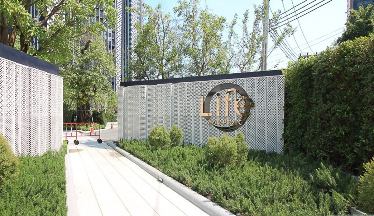 ขายคอนโดลาดพร้าว เซ็นทรัลลาดพร้าว : ✨ For Sale : Life Ladprao   Condo  ✨  💰 only 3,540,000  thb