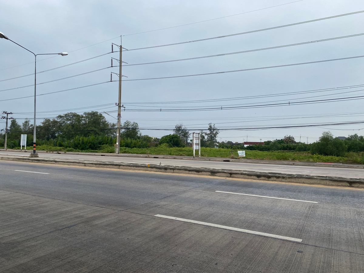 ขายที่ดินฉะเชิงเทรา : ที่ดิน11ไร่1งาน85ตร วา ท่าสะอ้าน สี่แยก ติดถนน สิริโสธร บางปะกง ฉะเชิงเทรา ที่ดิน พร้อมขาย 125 ล้าน