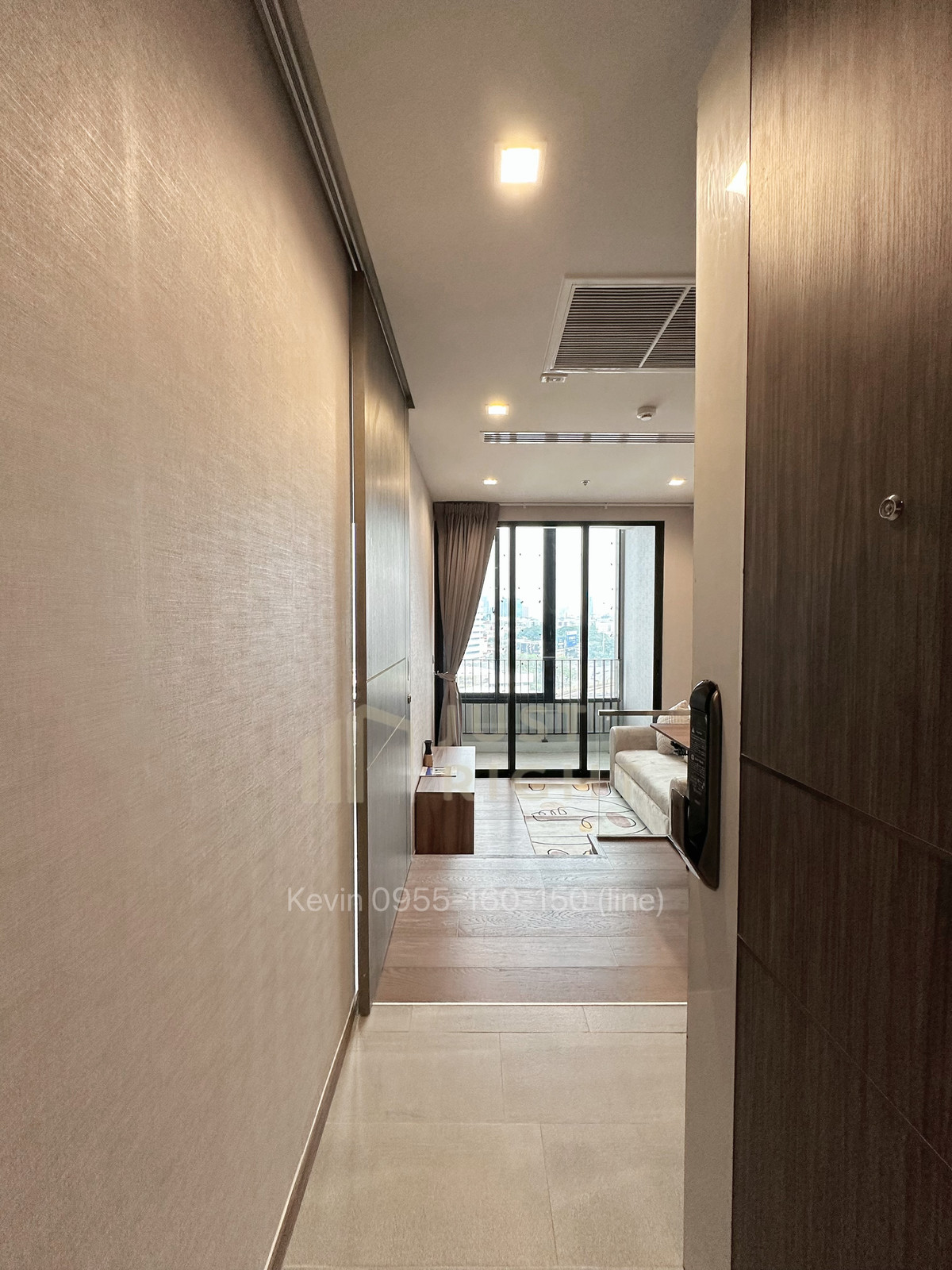 ให้เช่า Ideo Q Victory, 1 ห้องนอน 1 ห้องน้ำ ขนาด 35.5* ตร.ม ชั้น 1x ห้องตกแต่งพร้อมอยู่ วิวอนุสาวรีย์ฯ ลดพิเศษจาก 35,000 เหลือเพียง 29,000 บาท/เดือน (สัญญา 1 ปีเท่านั้น)  Loading...