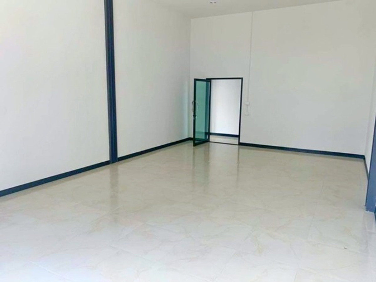 เซ็นทรัล ชลบุรี 1.1 กม. อ่างศิลา ตลาดหนองมน ให้เช่าอาคารสำนักงาน 501 ตร.ม. ติดถนนใหญ่ 2 น้ำ ทำเลดี 5นอน รพ.เอกชล 2 2.1 กม. Loading...