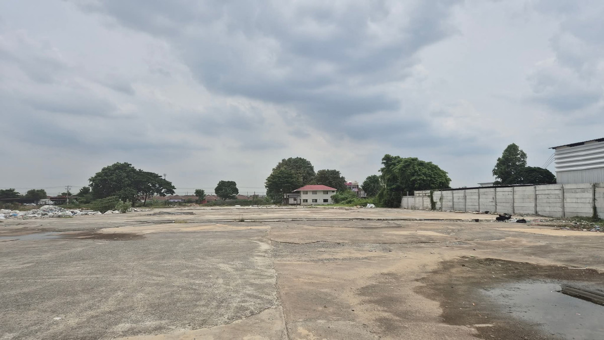 ขายที่ดินเปล่า 800 ตารางวา รังสิต-คลอง3 (ซ.ชลมาร์คพิจารณ์8) หน้ากว้าง 41เมตร Loading...