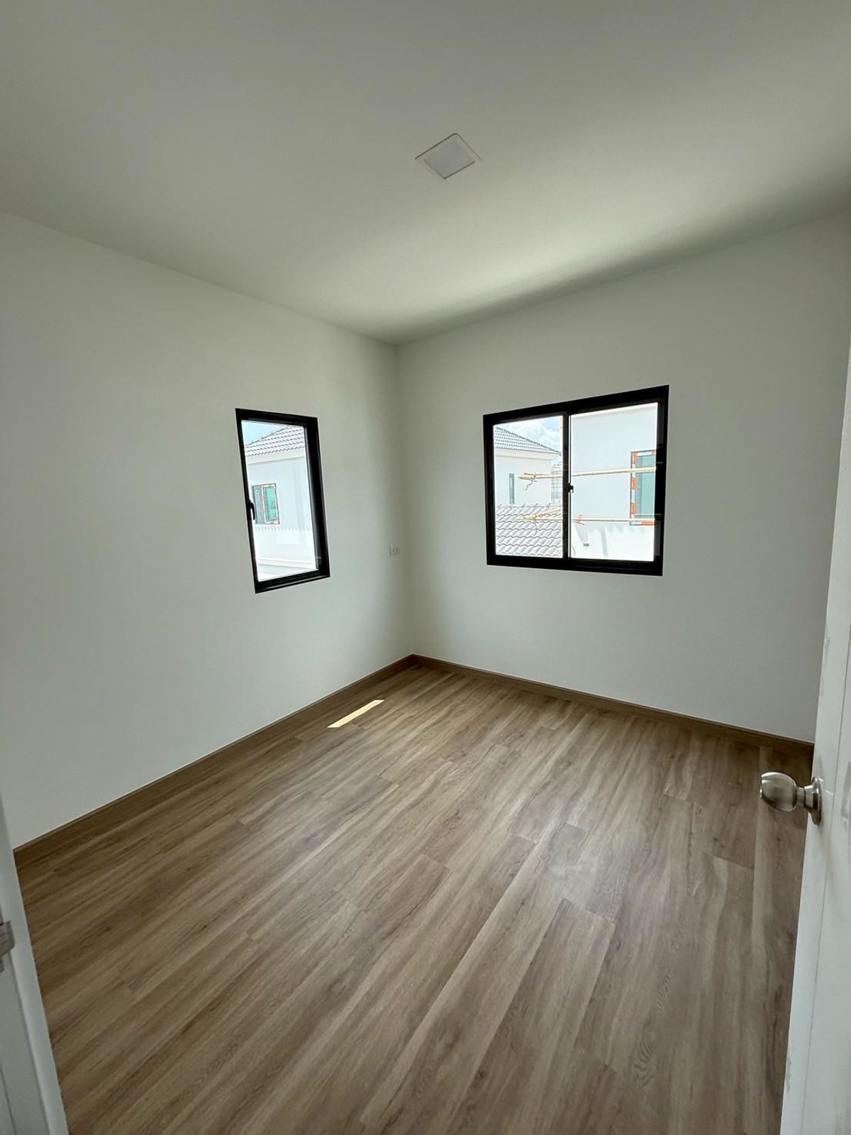 บ้านว่างให้เช่า – The Connect บางนา–ศรีวารี (CN 62)บ้านแฝด 2 ชั้น ดีไซน์ Modern Contemporary โปร่งโล่ง ฟังก์ชันลงตัว Loading...