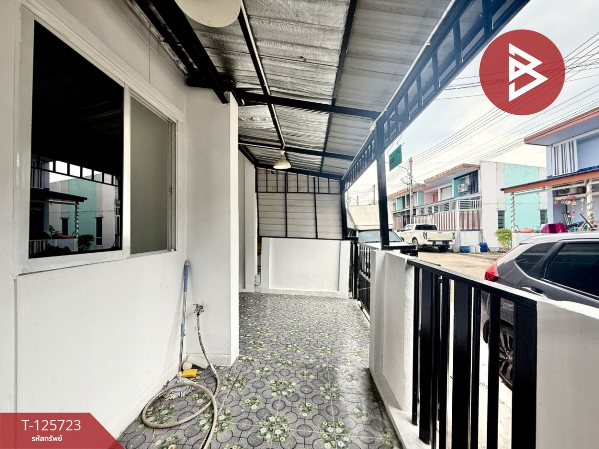 Townhouse for sale The Money Phanthuwong Village, Samut Sakhon Loading...