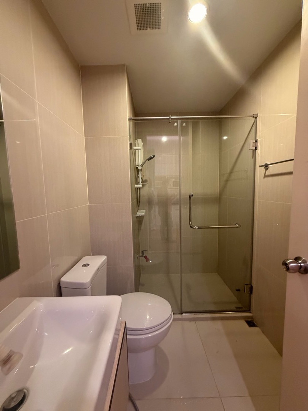 For RentCondoBang kae, Phetkasem : For rent, beautifully decorated room Ready to move in, The Parkland Phetkasem Condo, next to Lak Song MRT.