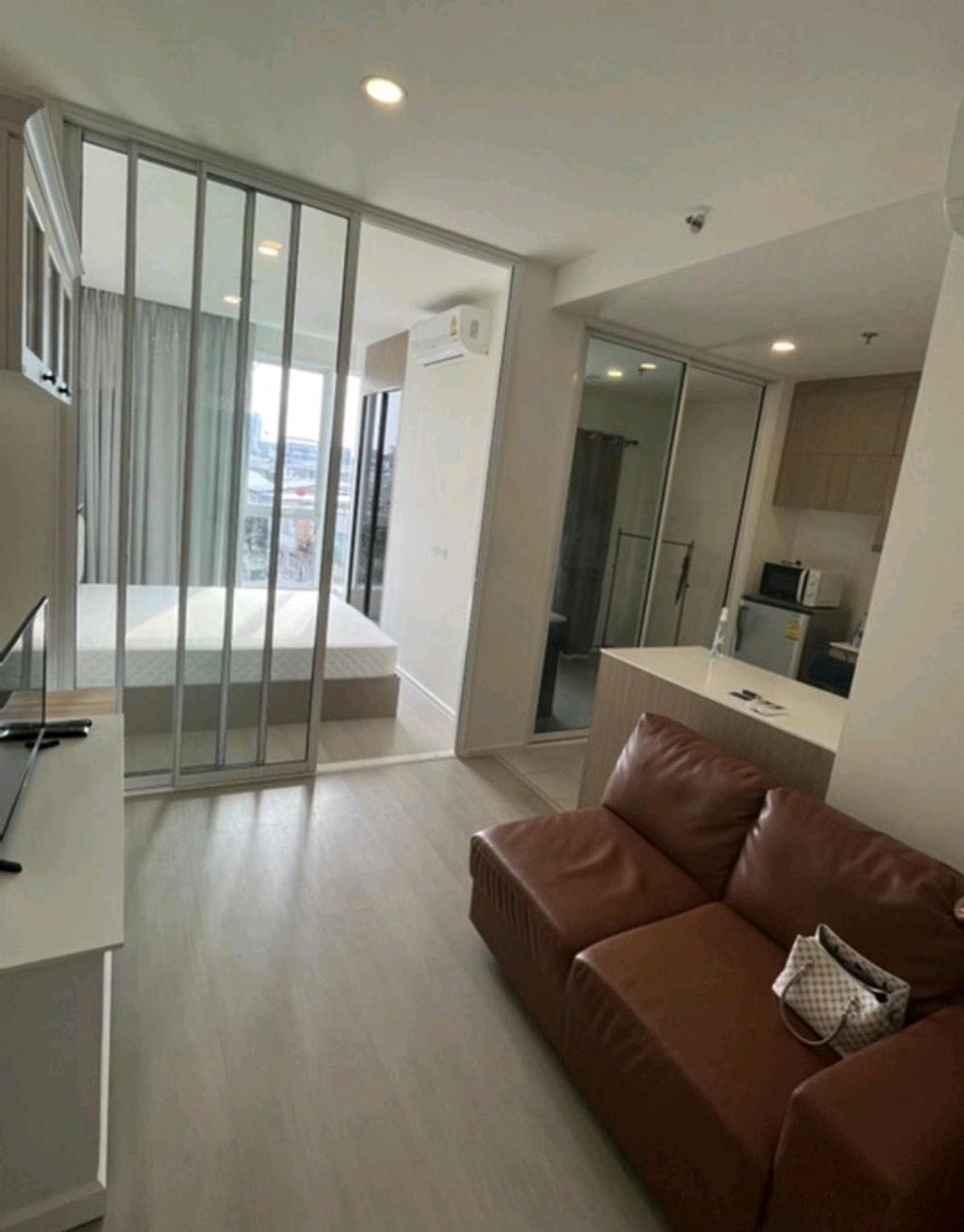 ขายคอนโดปิ่นเกล้า จรัญสนิทวงศ์ : ขายลดภาระ🔥🔥คอนโดราคาพิเศษ ทำเลดี โครงการ เดอ ลาพีส จรัญ 81 MD-25075024